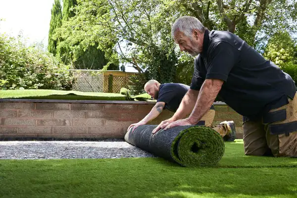 landscaping contractor